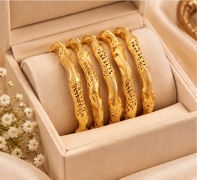 Royal Bangle 006 view 4